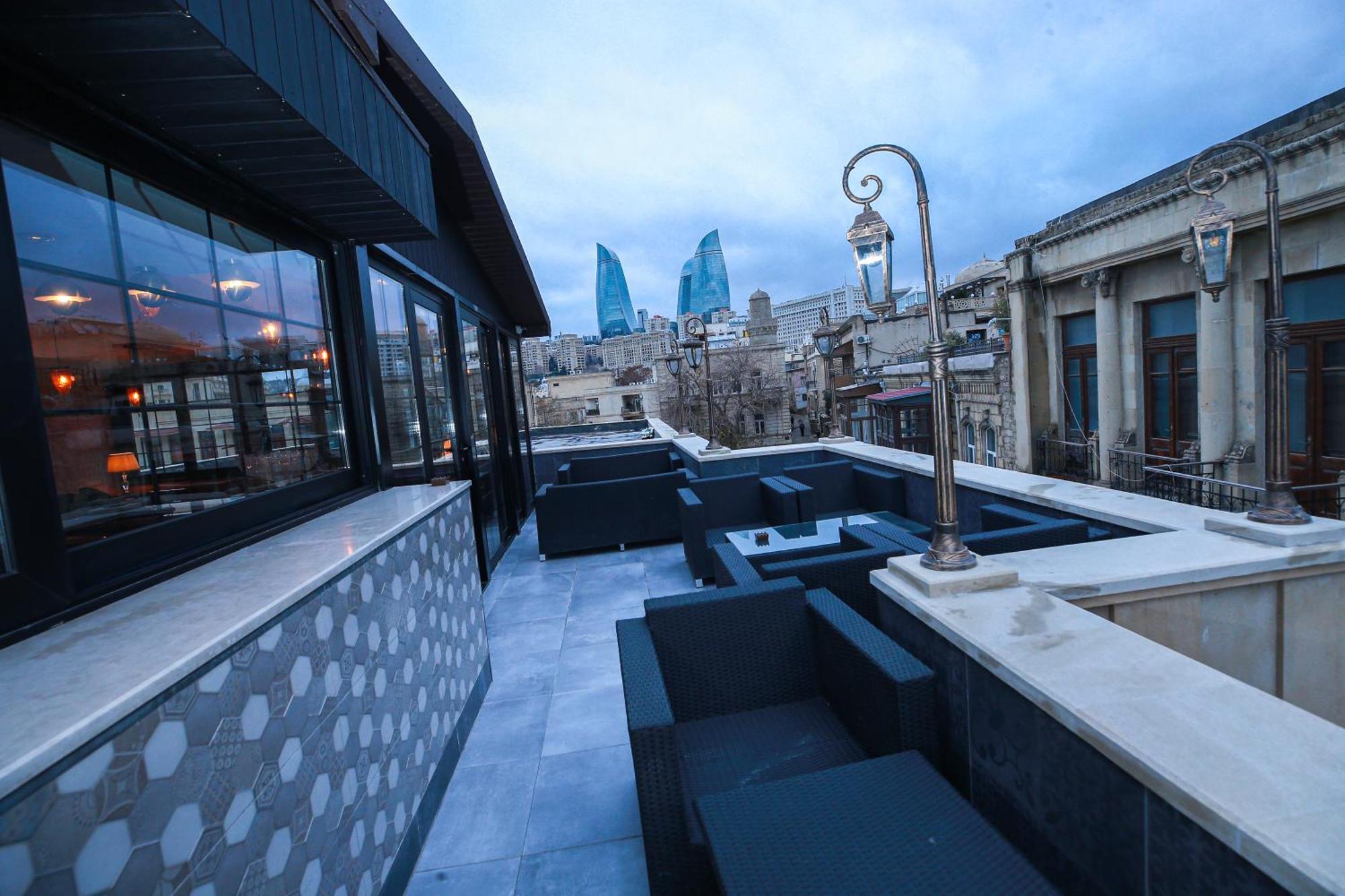 West Inn Hotel & Restaurant Nz Baku Exterior foto